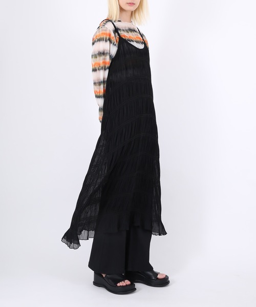 PUNYUS（プニュズ）の「シアーティアードキャミワンピース（ワンピース・レディース・ブラック/ホワイト・3/4/2/1）」の2枚目の写真