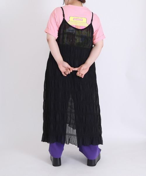 PUNYUS（プニュズ）の「シアーティアードキャミワンピース（ワンピース・レディース・ブラック/ホワイト・3/4/2/1）」の6枚目の写真