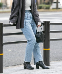 KBF | BACKスリットストレートデニム(デニムパンツ)