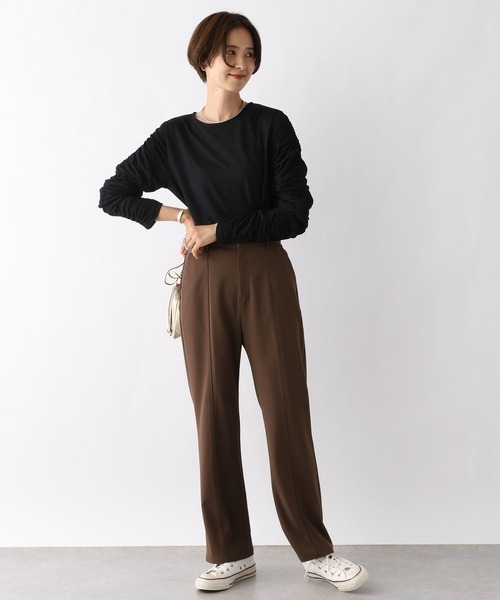 LEPSIM(レプシィム)の「袖シャーリングプルオーバー 908519(Tシャツ/カットソー・レディース・オフホワイト/ブラック・FREE)」の7枚目の写真