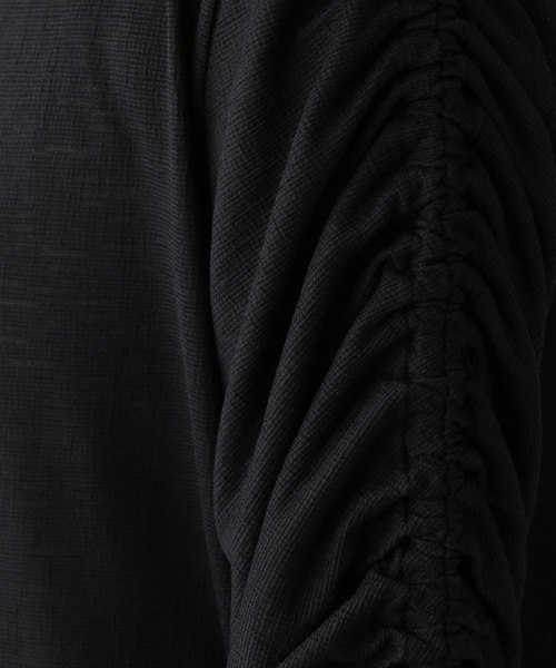 LEPSIM(レプシィム)の「袖シャーリングプルオーバー 908519(Tシャツ/カットソー・レディース・オフホワイト/ブラック・FREE)」の15枚目の写真