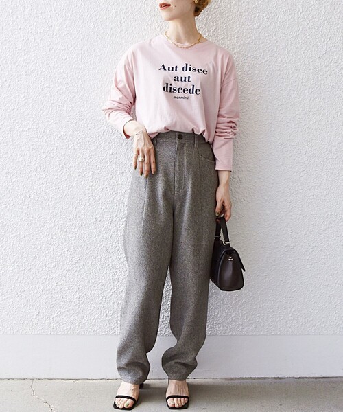 monmimi（モンミミ）の「【SHIPS any別注】monmimi〈洗濯機可能〉ロゴ プリント ロンTEE 23AW（Tシャツ/カットソー・レディース・ピンク/ホワイト/チャコールグレー・ONE SIZE）」の9枚目の写真