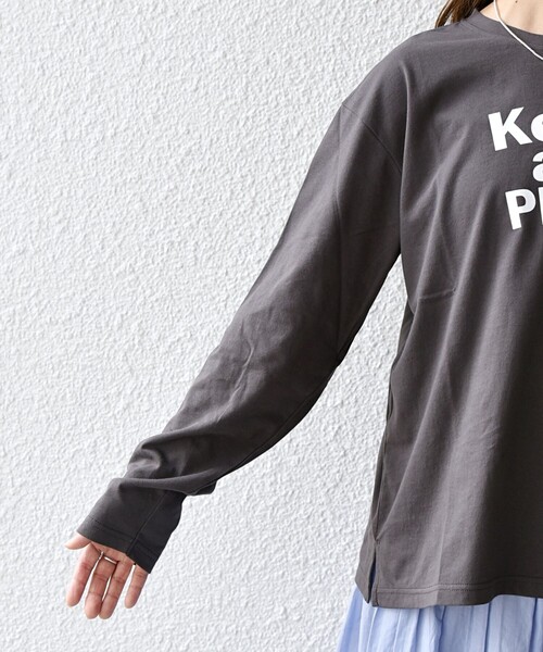 monmimi（モンミミ）の「【SHIPS any別注】monmimi〈洗濯機可能〉ロゴ プリント ロンTEE 23AW（Tシャツ/カットソー・レディース・ピンク/ホワイト/チャコールグレー・ONE SIZE）」の13枚目の写真