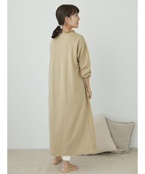 Et grenier by Samansa Mos2（エグルニエバイサマンサモスモス）の「【保湿】アルガンオイル襟フリルロングパジャマワンピース（ルームウェア/パジャマ・レディース・キャメル/キナリ/カーキ・F）」の10枚目の写真