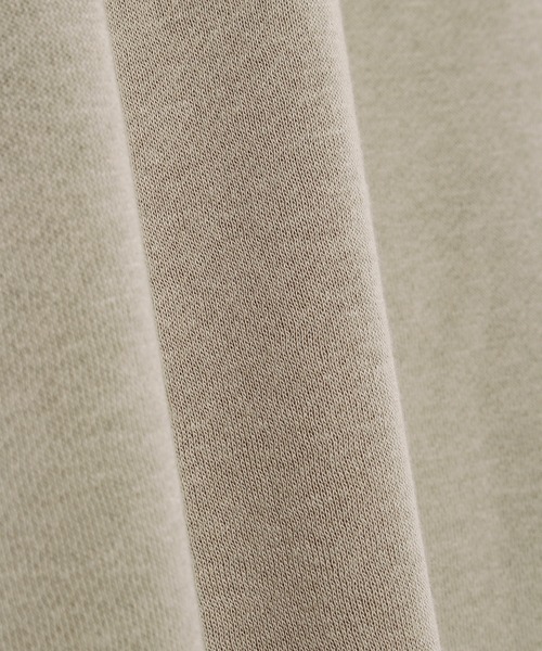 LOGOS park（ロゴスパーク）の「【LOGOS Park/ロゴスパーク】ワンポイント刺繍ロゴ裏起毛プルオーバーパーカー（パーカー・レディース・グレイッシュベージュ/ブラック/マスタード/カーキ・M/L）」の17枚目の写真