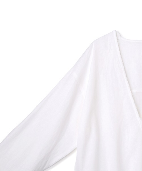 ETRE TOKYO（エトレトウキョウ）の「Vネックカットオフブラウス 