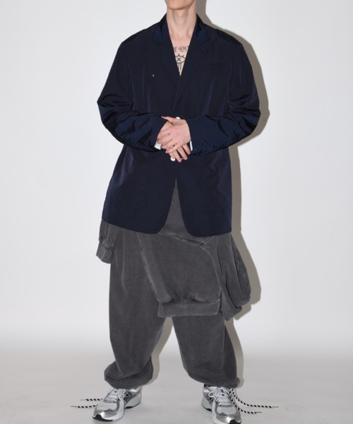 SUPERTHANKS(スーパーサンクス)の「【撥水加工】2ボタンジャケット ネオブレザー(ユニセックス)Neo blazer (Ny taffeta)(ナイロンジャケット・メンズ・ブラック/グレー/ネイビー・M/S/L)」の5枚目の写真
