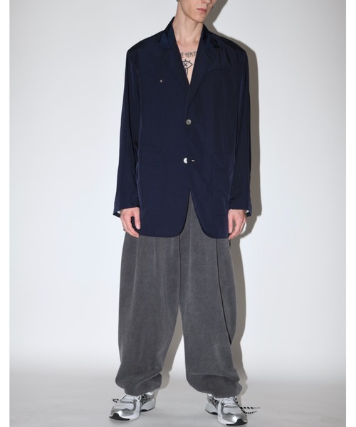 SUPERTHANKS(スーパーサンクス)の「【撥水加工】2ボタンジャケット ネオブレザー(ユニセックス)Neo blazer (Ny taffeta)(ナイロンジャケット・メンズ・ブラック/グレー/ネイビー・M/S/L)」の9枚目の写真