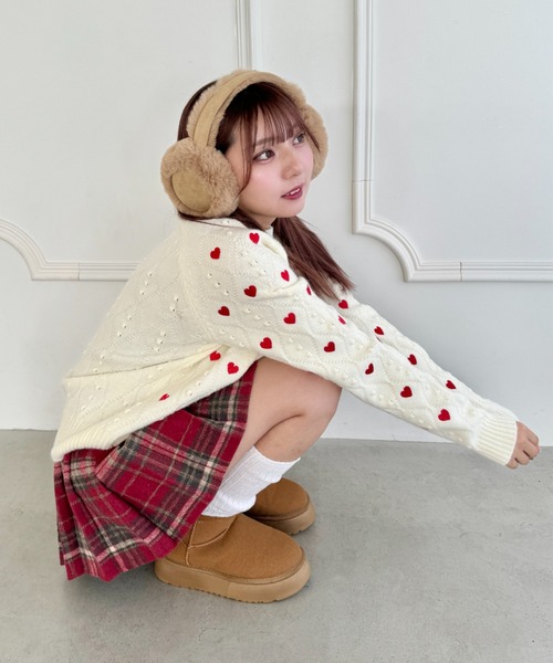 Loueme（ルエム）の「ハート刺繍ケーブルニットトップス（ニット