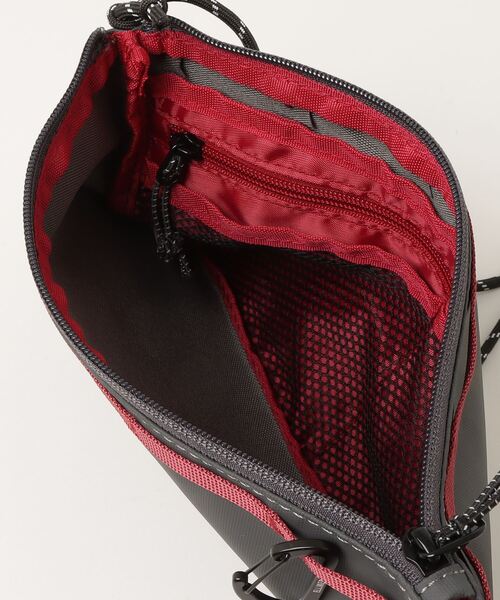 ELLIKER(エリカー)の「【ELLIKER】Hetchell 1L(ショルダーバッグ・メンズ・グリーン/ライトグレー/ブラック/グレー・FREE)」の11枚目の写真