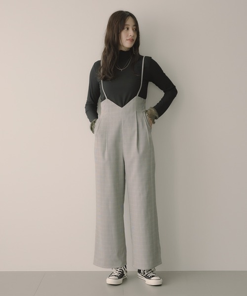 saloon(サルーン)の「SALOON(サルーン)/ラメ切り替えロンT(Tシャツ/カットソー・レディース・ブルー/ブラック/オフホワイト・FREE)」の6枚目の写真