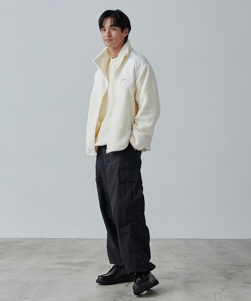 PENNEYS（ぺニーズ）の「PENNEYS（ぺニーズ）別注ルーズシルエットボアフリースジャケット（ブルゾン・メンズ・オフホワイト/ブラック・M/L/XL）」の4枚目の写真
