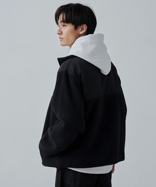 PENNEYS（ぺニーズ）の「PENNEYS（ぺニーズ）別注ルーズシルエットボアフリースジャケット（ブルゾン・メンズ・オフホワイト/ブラック・M/L/XL）」の15枚目の写真