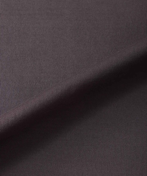 Jines(ジネス)の「クールタッチカットアウトデザインタンクトップ(タンクトップ・レディース・ブラック/オフホワイト/ブラウン/ライトグレー/モカ・38)」の15枚目の写真