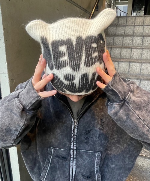 FREE WORLD ORDER（フリーワールドオーダー）の「ストリートファッション FREE WORLD ORDER フリーワールドオーダー F.V.V.O エフブイブイオー FVVO logo Printed beanie hat logo ロゴビーニー ビーニー プリント ニット帽（ニットキャップ/ビーニー・メンズ・ホワイト/ブラック・ONE SIZE）」の21枚目の写真