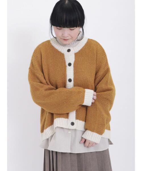 Samansa Mos2(サマンサ モスモス)の「バイカラークルーネックカーディガン(カーディガン/ボレロ・レディース・ベージュ/キナリ/イエロー/ピンク/チャコールグレー・F)」の1枚目の写真