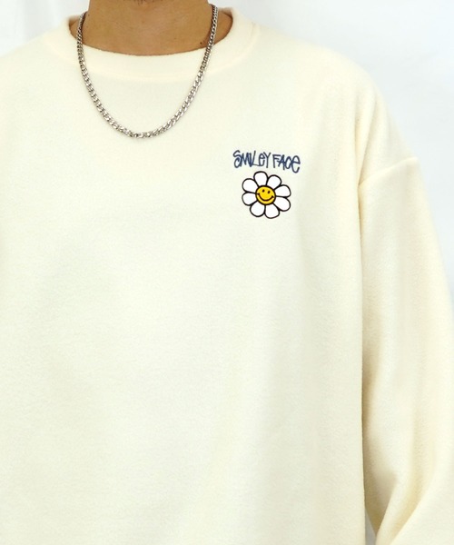 SMILEY FACE(スマイリーフェイス)の「【GROOVY STORE】SMILEY FACE オーバーサイズ フリーストレーナー(スウェット・メンズ・ブラック/アイボリー/ダークブルー/グレイッシュベージュ・M/L/LL)」の5枚目の写真