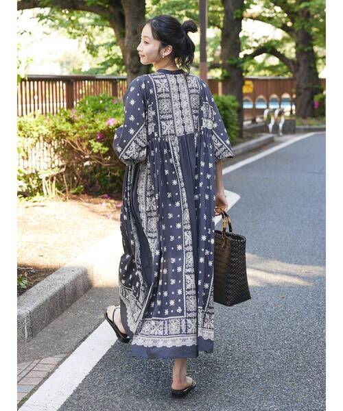 CRAFT STANDARD BOUTIQUE（クラフトスタンダードブティック）の「【追加】パネル柄ウエスト切り替えボリュームワンピース（ワンピース・レディース・ライトベージュ/チャコールグレー/ライトグリーン/ブルー・FREE）」の17枚目の写真