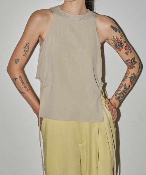 TODAYFUL（トゥデイフル）の「TODAYFUL　Side Gather Tops サイドギャザートップス/12410415（タンクトップ・レディース・オートミール/ブラック・ONE SIZE）」の9枚目の写真