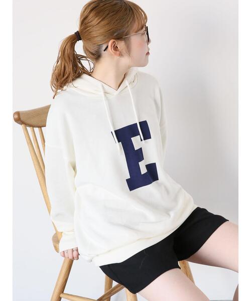 ehka sopo(エヘカソポ)の「Eロゴオーバーサイズパーカー(Tシャツ/カットソー・レディース・グレー/オフホワイト/ブルー/ピンク・F)」の6枚目の写真