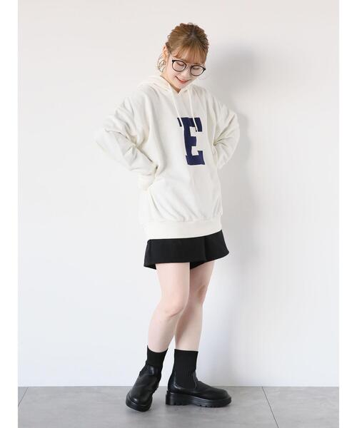 ehka sopo(エヘカソポ)の「Eロゴオーバーサイズパーカー(Tシャツ/カットソー・レディース・グレー/オフホワイト/ブルー/ピンク・F)」の10枚目の写真