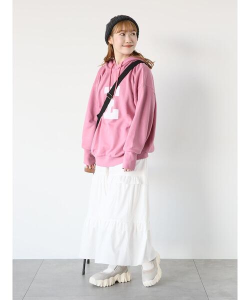 ehka sopo(エヘカソポ)の「Eロゴオーバーサイズパーカー(Tシャツ/カットソー・レディース・グレー/オフホワイト/ブルー/ピンク・F)」の21枚目の写真