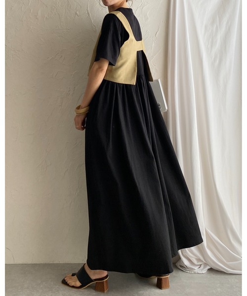 She's Closet（シーズクローゼット）の「ツイルバックオープンVネックショート丈ビスチェトップス（ベスト・レディース・ライトベージュ/ブラック/ベージュ・FREE）」の8枚目の写真