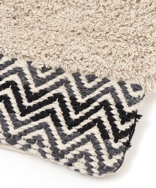 LAKOLE（ラコレ）の「ヘリンボーンクッションカバー / 102706（クッション/クッションカバー・レディース・グリーン/ブラック・FREE）」の6枚目の写真