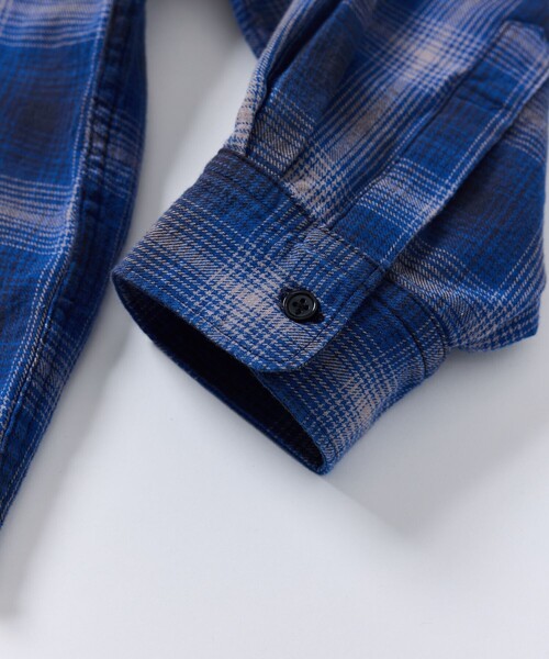 FREAK'S STORE(フリークスストア)の「限定展開 Relax Fit リラックスフィット ブリーチ加工 オンブレチェック ネルシャツ/ビッグシルエット(シャツ/ブラウス・メンズ・ホワイト/ブラック/オリーブ/ブルー・SMALL/LARGE/MEDIUM)」の19枚目の写真