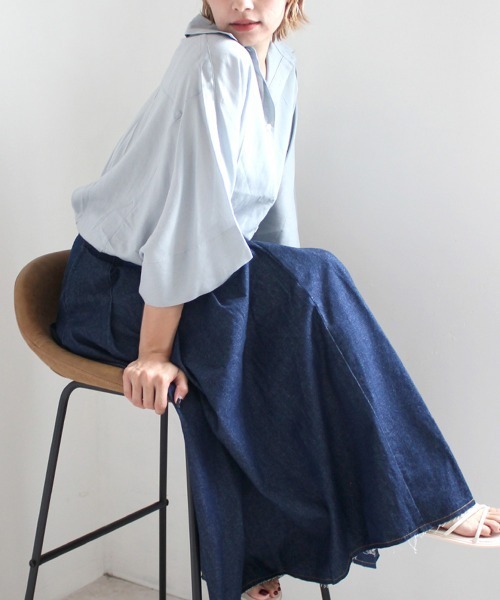 SELECT LEVERY(セレクトリベリー)の「デニムタックフレアスカート(デニムスカート・レディース・ネイビー/グレー/ブルー・X-LARGE/LARGE/MEDIUM/SMALL)」の3枚目の写真