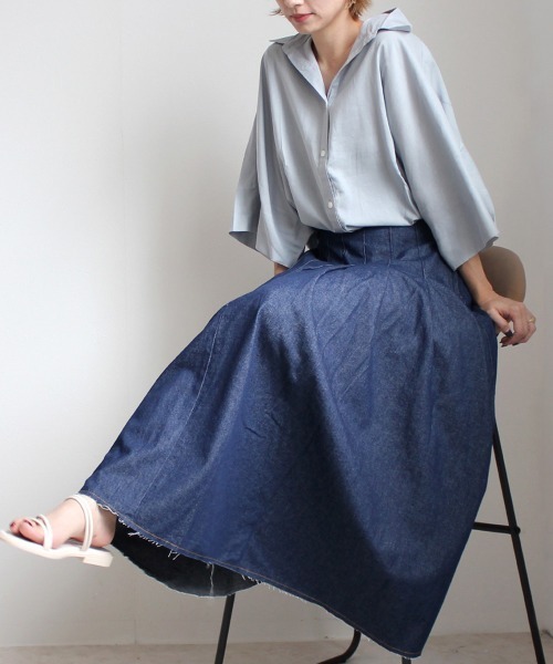 SELECT LEVERY(セレクトリベリー)の「デニムタックフレアスカート(デニムスカート・レディース・ネイビー/グレー/ブルー・X-LARGE/LARGE/MEDIUM/SMALL)」の5枚目の写真