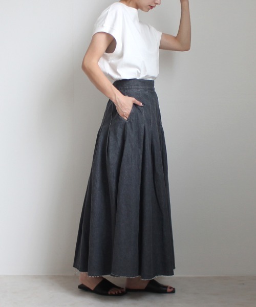 SELECT LEVERY(セレクトリベリー)の「デニムタックフレアスカート(デニムスカート・レディース・ネイビー/グレー/ブルー・X-LARGE/LARGE/MEDIUM/SMALL)」の21枚目の写真