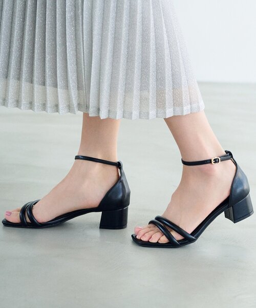 OPAQUE.CLIP(オペークドットクリップ)の「◆スクエアトゥダブルブリッジサンダル(サンダル・レディース・ベージュ/グリーン系/ブラック/シルバー/ホワイト系9・02/03/01)」の9枚目の写真