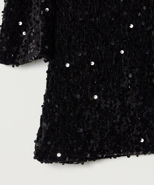 Chick（チック）の「スパンコールショート丈リボントップス（Tシャツ/カットソー・レディース・ブラック・S/M）」の5枚目の写真