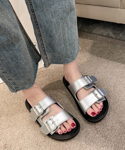 Ritzy（リッツィー）の「厚底 2本ベルトデザイン サンダル（サンダル・レディース・ホワイト/ブラック/シルバー/イエロー・22.5/23/23.5/24/24.5）」の4枚目の写真