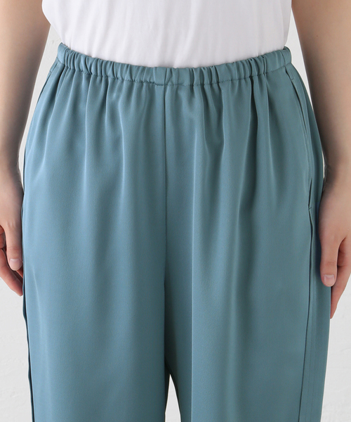 SLOBE IENA（スローブイエナ）の「ヘビーサテンイージーパンツ（その他パンツ・レディース・ブルー/アイボリー・FREE）」の11枚目の写真