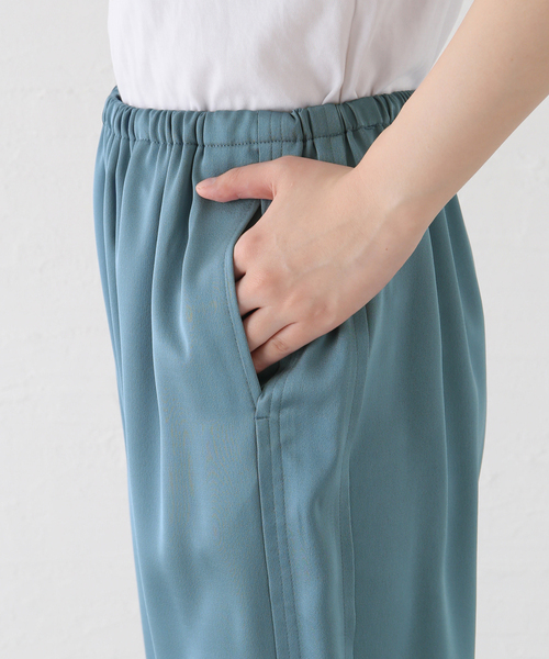 SLOBE IENA（スローブイエナ）の「ヘビーサテンイージーパンツ（その他パンツ・レディース・ブルー/アイボリー・FREE）」の12枚目の写真