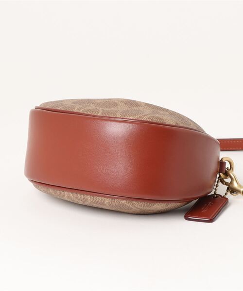 すぐ届く【COACH】ジョニー バッグ・シグネチャー キャンバス 公式】COACH – コーチ | ジョニー バッグ・シグネチャー キャンバス