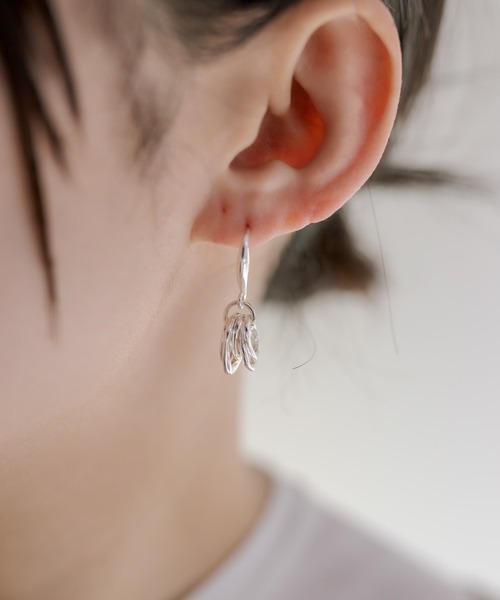 ear PAPILLONNER(イアパピヨネ)の「リングリングピアス(ピアス(両耳用)・レディース・ゴールド/シルバー・FREE)」の7枚目の写真