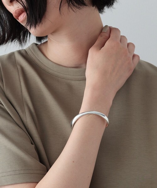 GALLEST（ギャレスト）の「◆カーブバングル（ブレスレット・レディース・ゴールド/シルバー・00）」の3枚目の写真