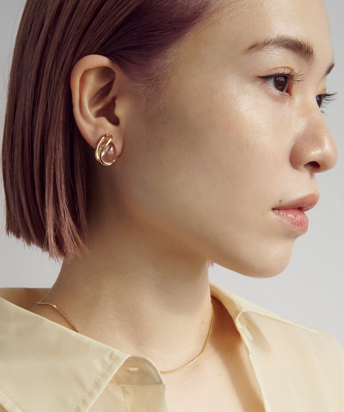 GOLDY（ゴールディ）の「レイヤード ライン ドロップ ピアス（ピアス（両耳用）・レディース・ベージュ/グリーン/ブルー/クリア・FREE）」の5枚目の写真