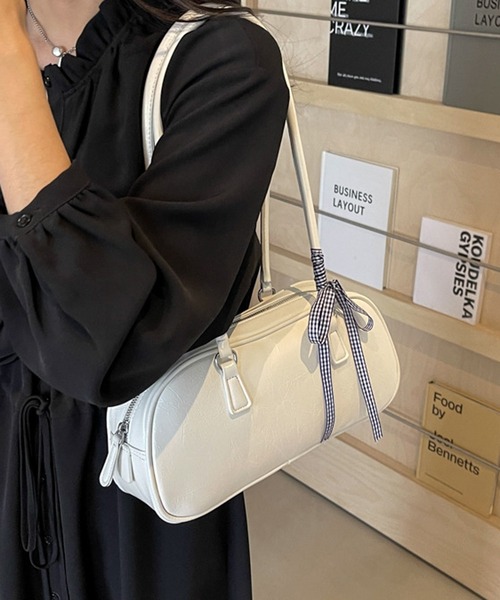 HALEY PESCA（ヘーリーペスカ）の「HALEY PESCA/【リボン付き】スクエアハンドバッグ（ハンドバッグ・レディース・ホワイト/ブラック/イエロー・FREE）」の6枚目の写真