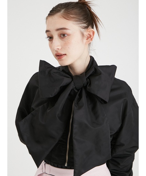 FURFUR（ファーファー）の「【WEB限定カラー】リボンクロップドMA１ブルゾン（ブルゾン・レディース・ブラック/カーキ/ライトブルー/ピンク・FREE）」の12枚目の写真