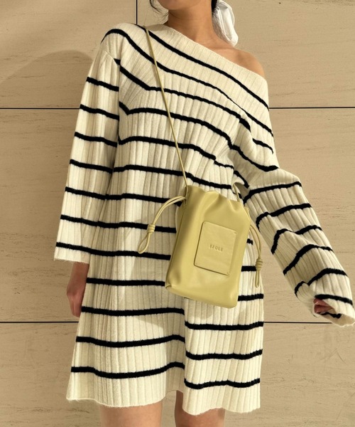 EFOLE（エフォル）の「Logo patch mini shoulder bag / ロゴパッチ ミニ ショルダー バッグ（エコバッグ/サブバッグ・レディース・ピンク系その他/サックスブルー/グリーン/イエロー/オフホワイト・FREE）」の2枚目の写真