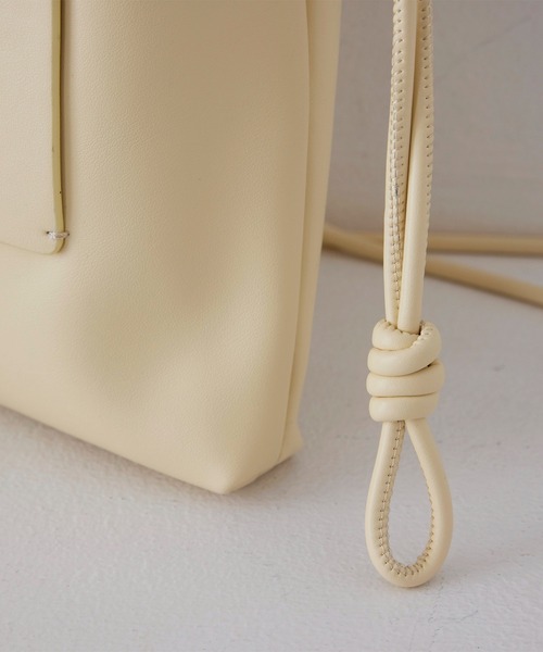 EFOLE（エフォル）の「Logo patch mini shoulder bag / ロゴパッチ ミニ ショルダー バッグ（エコバッグ/サブバッグ・レディース・ピンク系その他/サックスブルー/グリーン/イエロー/オフホワイト・FREE）」の13枚目の写真