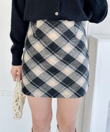Loueme（ルエム）の「ウールライクチェックミニスカパン（スカート）」