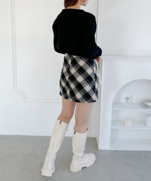 Loueme(ルエム)の「ウールライクチェックミニスカパン(スカート・レディース・ベージュ/レッド/ブラック・M/S)」の17枚目の写真