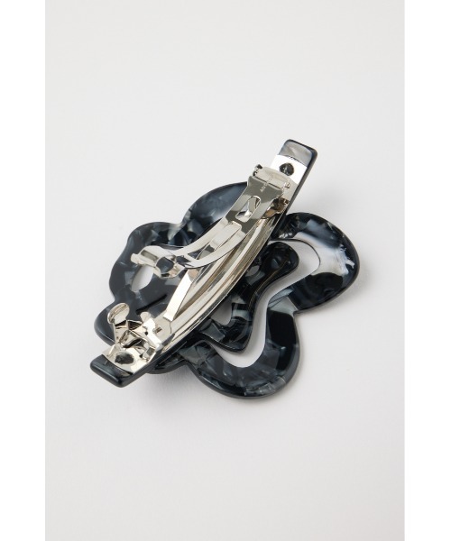 MOUSSY（マウジー）の「MARBLE FLOWER バレッタ（バレッタ/ヘアクリップ・レディース・ブラック/キナリ・FREE）」の5枚目の写真