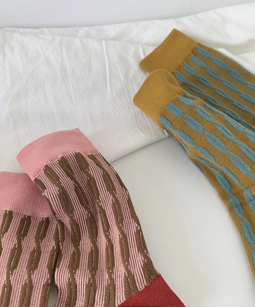 mosox（モソックス）の「【mosox】韓国風レトロソックス（ソックス/靴下・レディース・ブラック/イエロー/グレー/ライトグリーン/ピンク・FREE）」の9枚目の写真