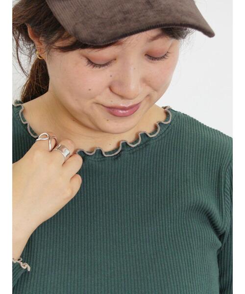 Samansa Mos2（サマンサ モスモス）の「配色メローリブクルーネックインナー（Tシャツ/カットソー・レディース・イエロー/チャコールグレー/グリーン/キナリ・F）」の3枚目の写真